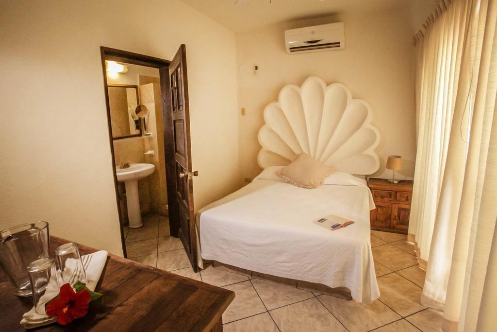 Hotel & Suites El Moro La Paz Exterior photo